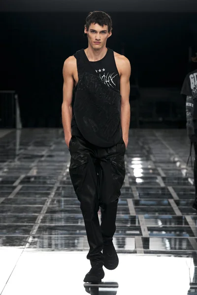 Look 4